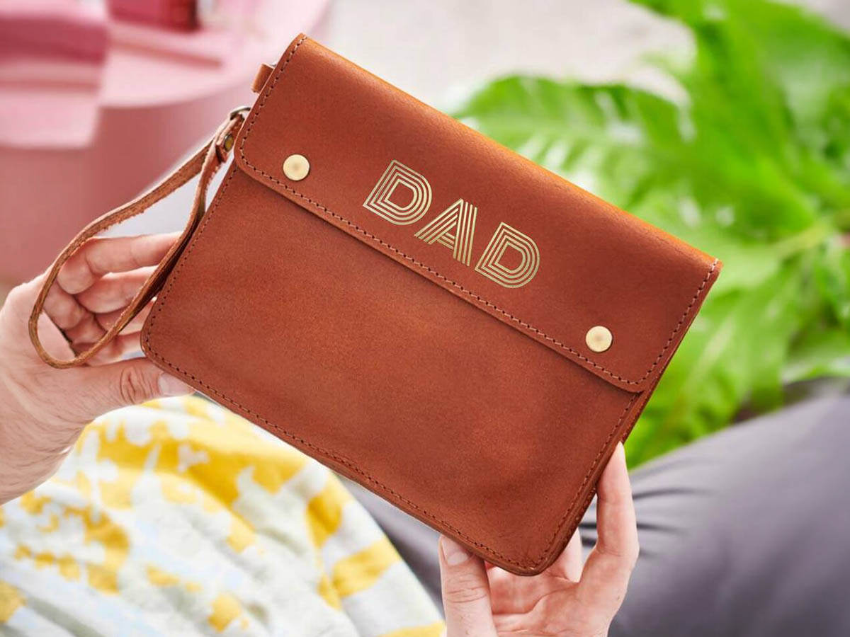 Dad leather family travel wallet Father’s Day gift under £50 in the UK