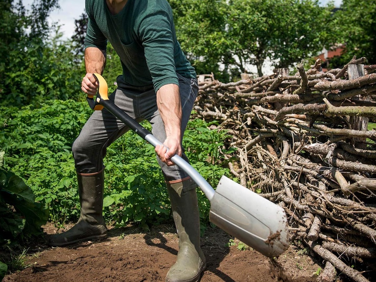 Fiskars Xact digging spade Father's Day gift from son in the UK