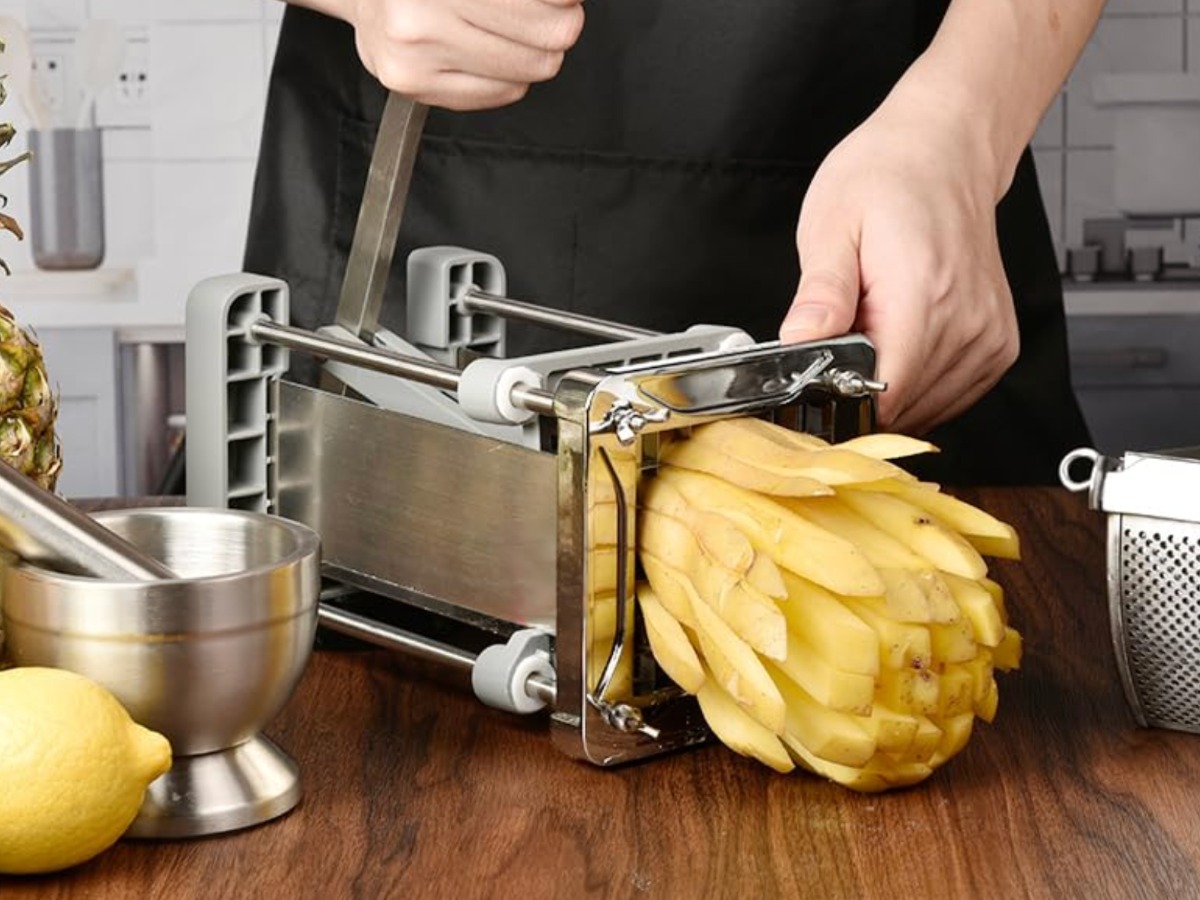 ProCook stainless steel potato chipper food gadget gift for brother