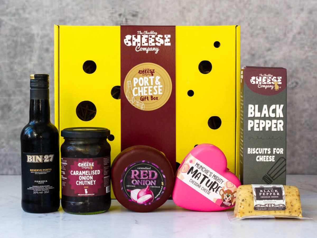 Port and cheese gift box Father’s Day gift from daughter in the UK