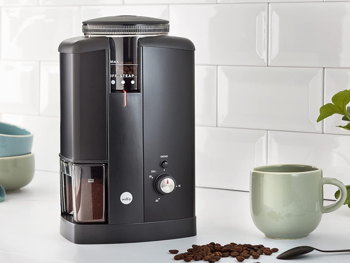 Wilfa Svart Aroma Coffee Grinder gift for friends in the UK