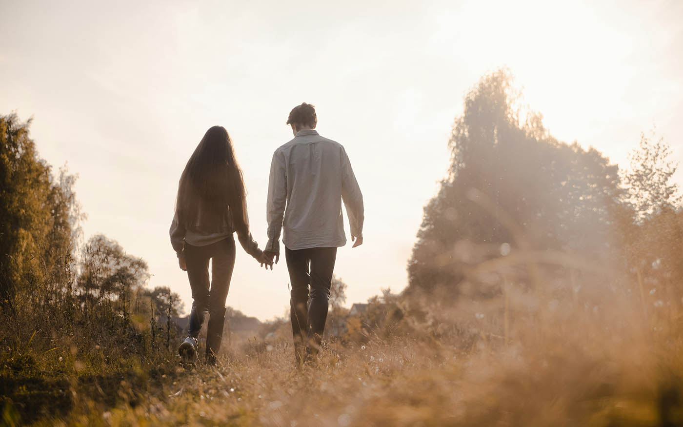 Best gifts for boyfriend in the UK including whisky, beer gifts, sunglasses, aftershave, coffee machines, shaving kits, gaming tech and personalised music prints