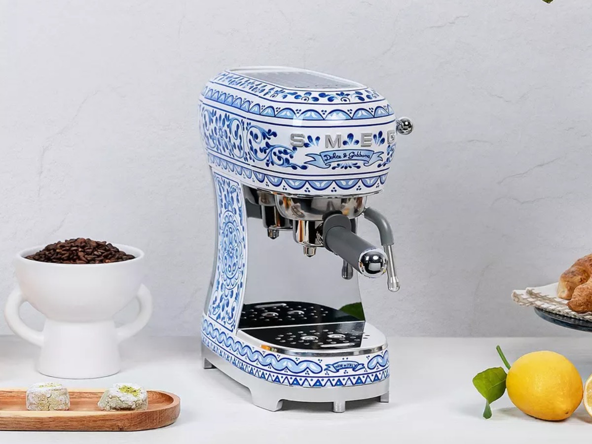 Smeg x Dolce and Gabbana Blu Mediterraneo espresso machine luxury coffee gift for wife