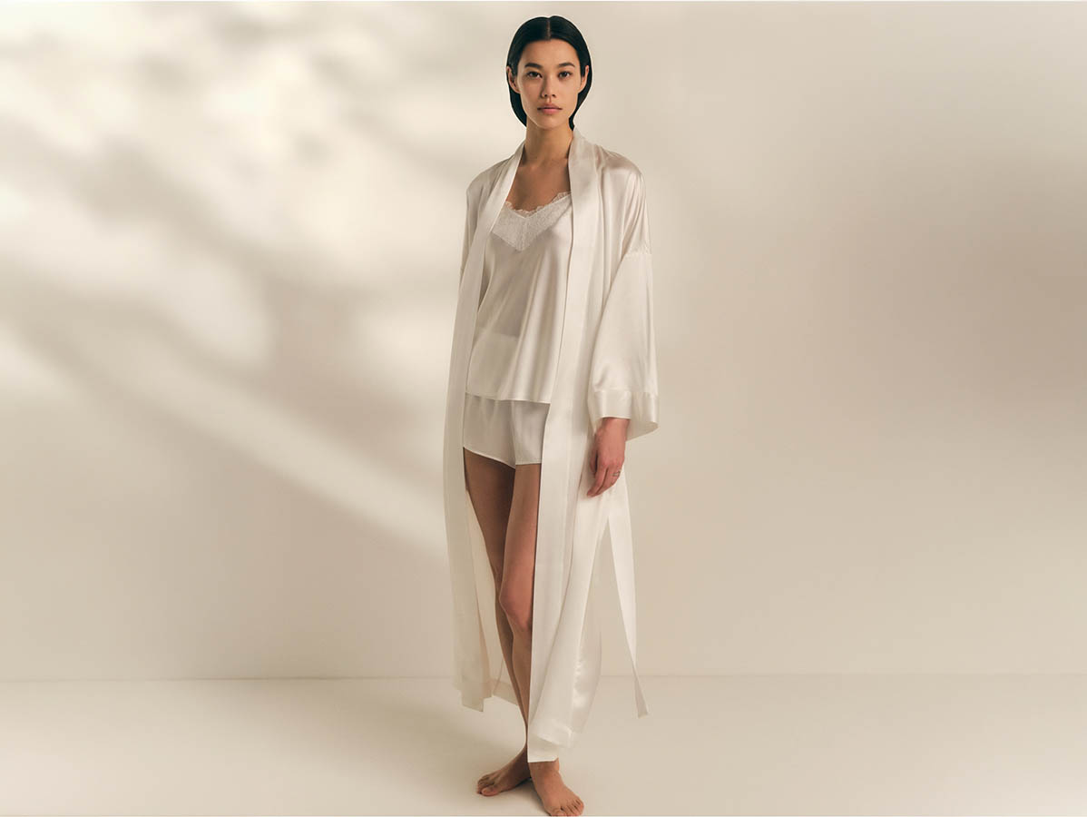 The White Company Silk Robe romantic luxury gift for girlfriend